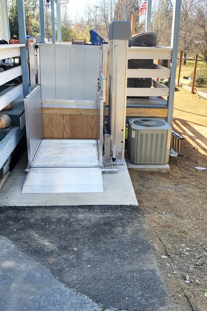 VPL with Battery Backup Built In!